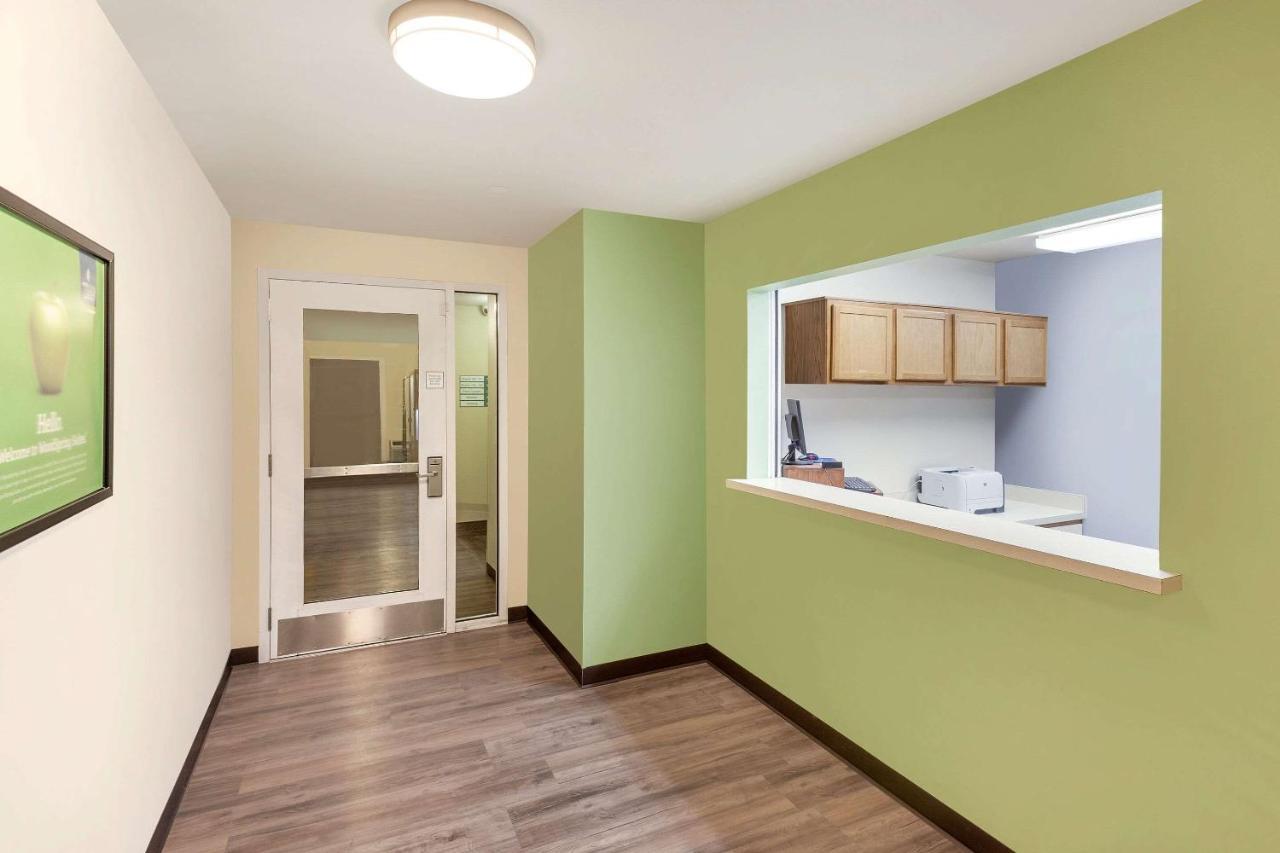 Woodspring Suites Des Moines Pleasant Hill Bagian luar foto