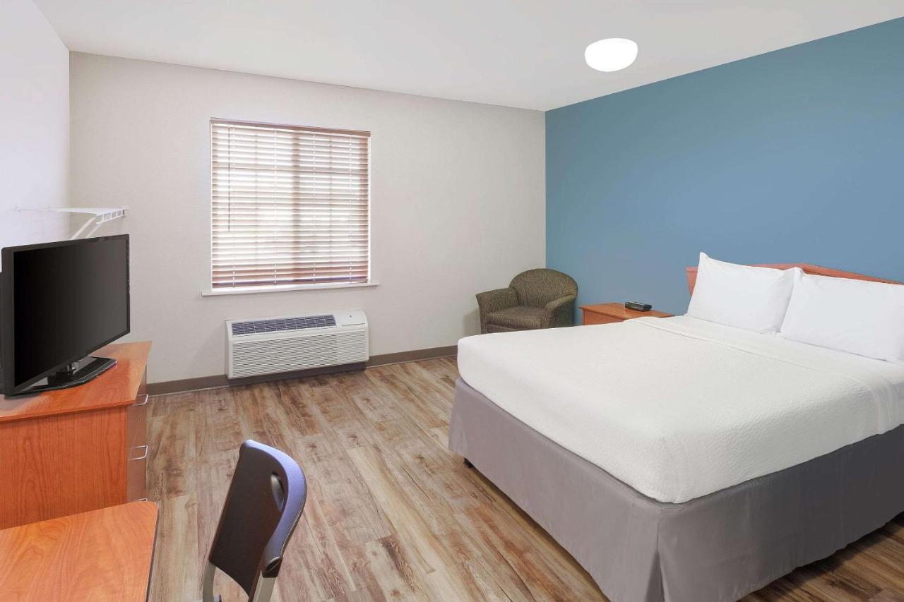 Woodspring Suites Des Moines Pleasant Hill Bagian luar foto